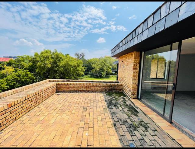 214M² OFFICE TO LET IN VORNA VALLEY